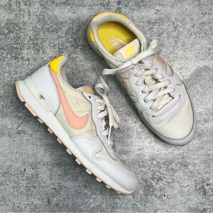 Nike Internationalist White Arctic Orange 8